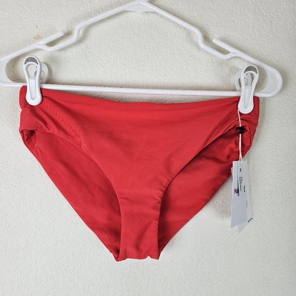 Hurley Red Bikini Bottom Women’s Small NWT Moderate Coverage Swim Surf Paddle - Picture 2 of 10